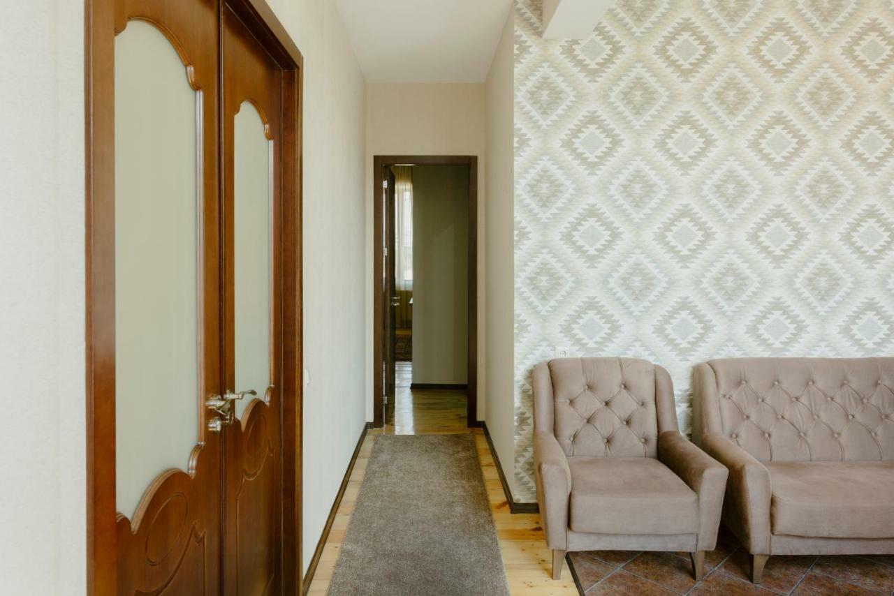 Brick Walls Гори Екстериор снимка